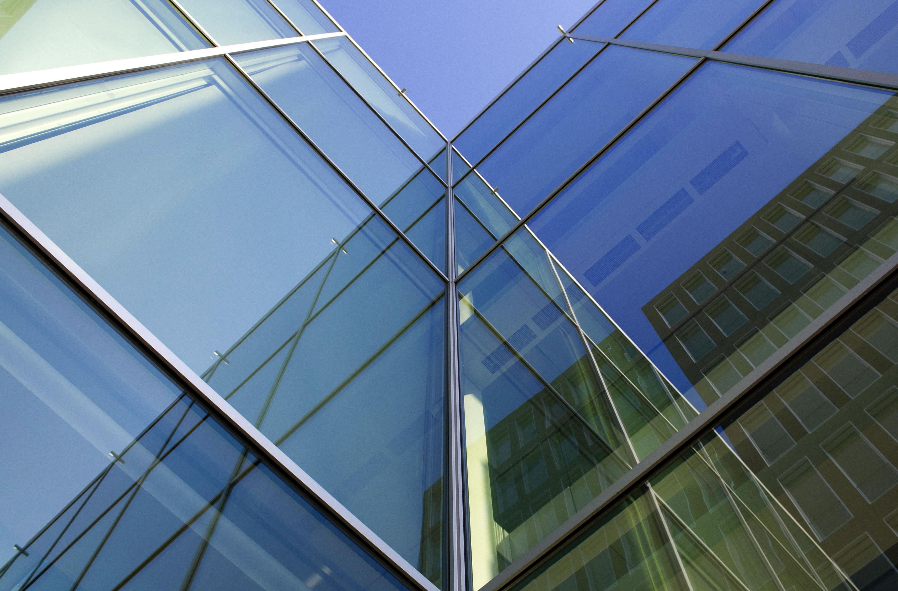 Cleaning of windows & glass surfaces Cleaning of windows & glass surfaces